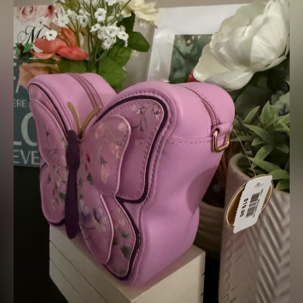 🆕🦋 BATH & BODY WORKS LIMITED EDITION BUTTERFLY CROSSBODY BAG. NEW WTAGS! - Picture 8 of 12